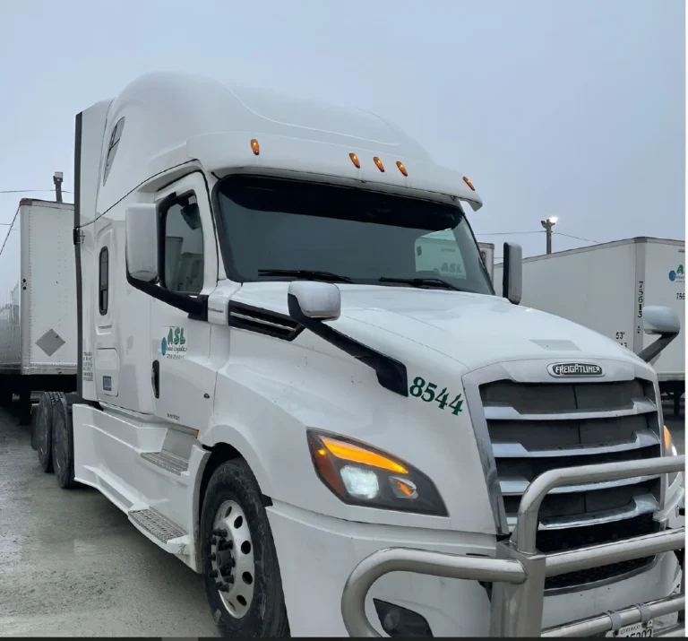 8544-FRONT-Picsart-AiImageEnhancer