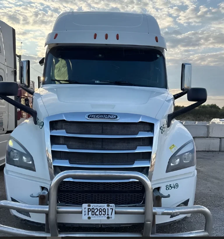 8549-FRONT-Picsart-AiImageEnhancer